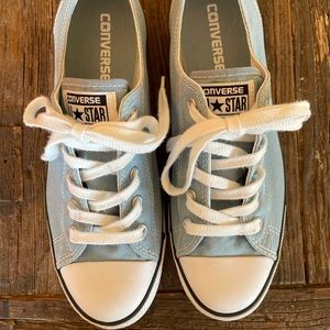 Chuck Taylor Converse All Star Size 9 (women’s)